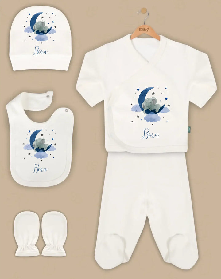Gepersonaliseerde babykleding set met muts, trui, broek, slab en wanten met maan en ster ontwerp voor baby Bora.