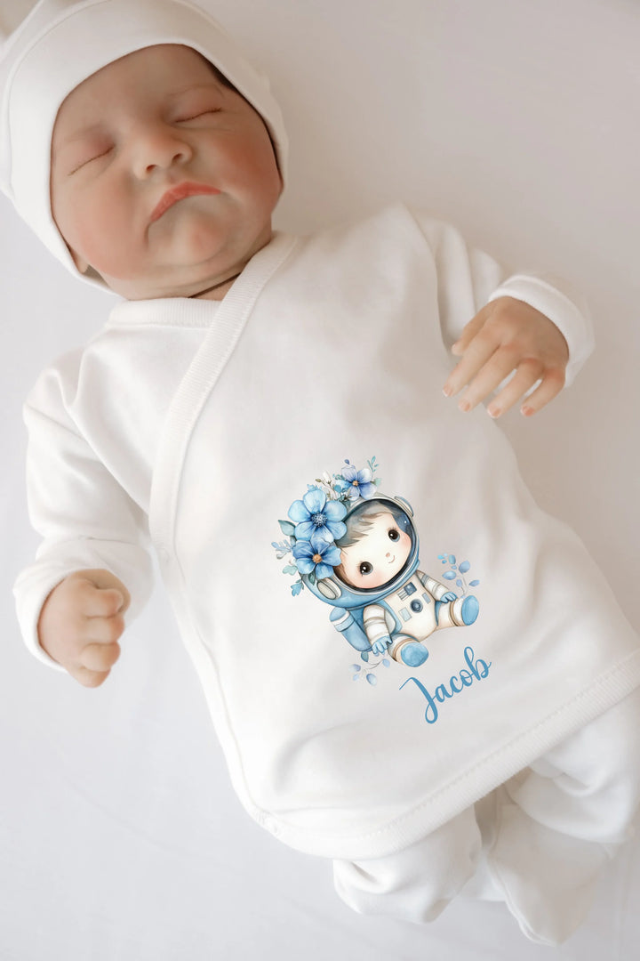 Gepersonaliseerde babyset met astronautontwerp en naam Jacob, perfect kraamcadeau voor jongens.
