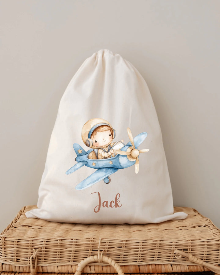Gepersonaliseerde tas met een vluchtheld in een vliegtuig en de naam Jack, perfect voor een newborn cadeau.