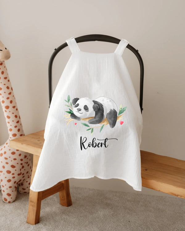 Gepersonaliseerde hydrofiele zonnekap voor autostoel met schattige panda en naam Robert.
