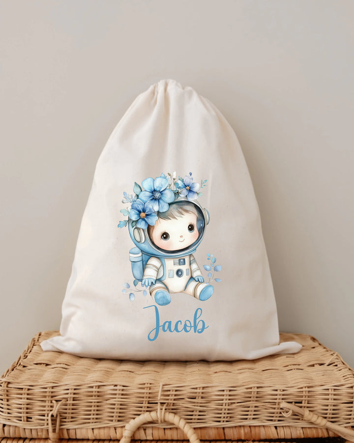 Gepersonaliseerde astronauten tas met de naam Jacob en schattige bloemenprint, perfect voor newborn jongens.