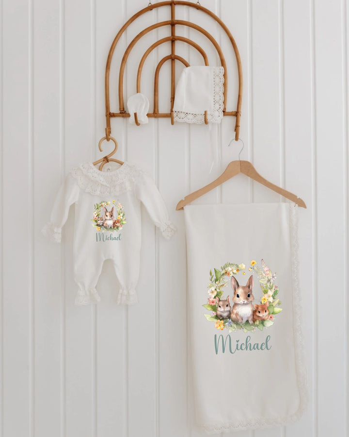Babypakje en dekentje met dierenillustraties en naam Michael, perfect voor newborns.