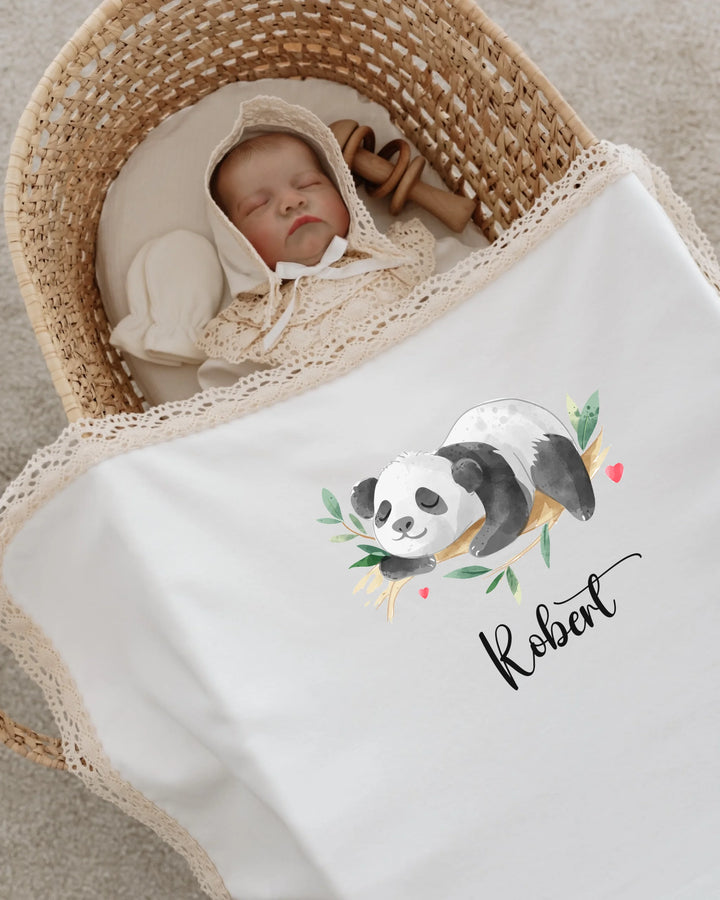 Gepersonaliseerde panda babyset met naam 'Robert', schattig en geschikt voor newborn outfits.