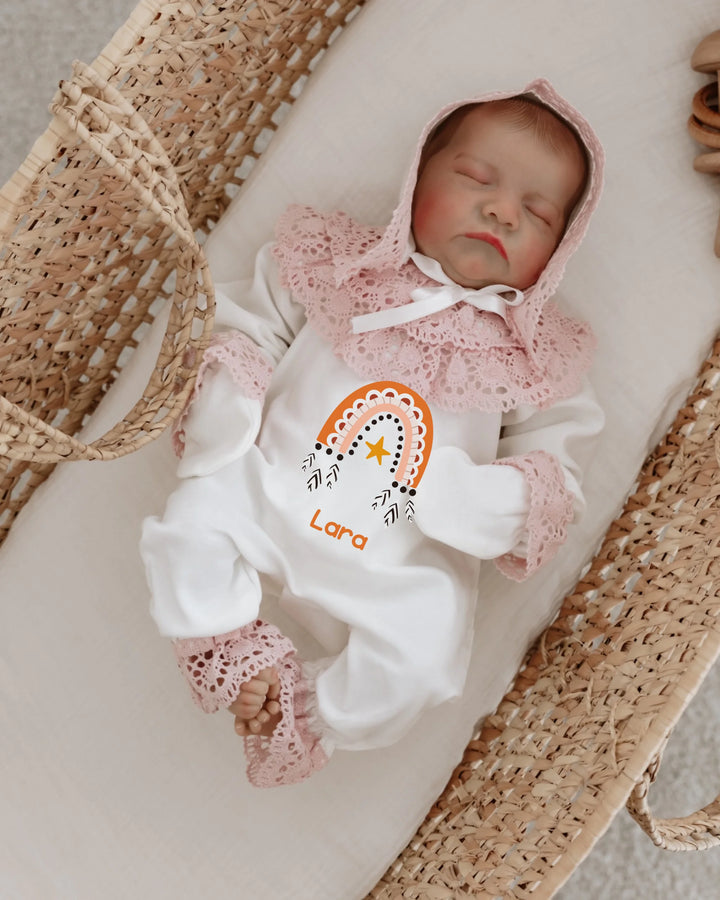 Boho newborn outfit for girls with rainbow design and lace, personalized with the name Lara.