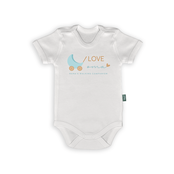 Rompertje met tekst "Love Oma - Nana's walking companion" voor baby's, ideaal cadeau voor grootouders.