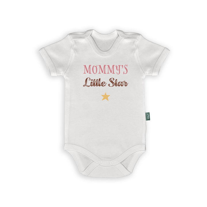 Rompertje met tekst 'Mommy's Little Star' en schattige ster, ideaal als cadeau voor jonge moeders.