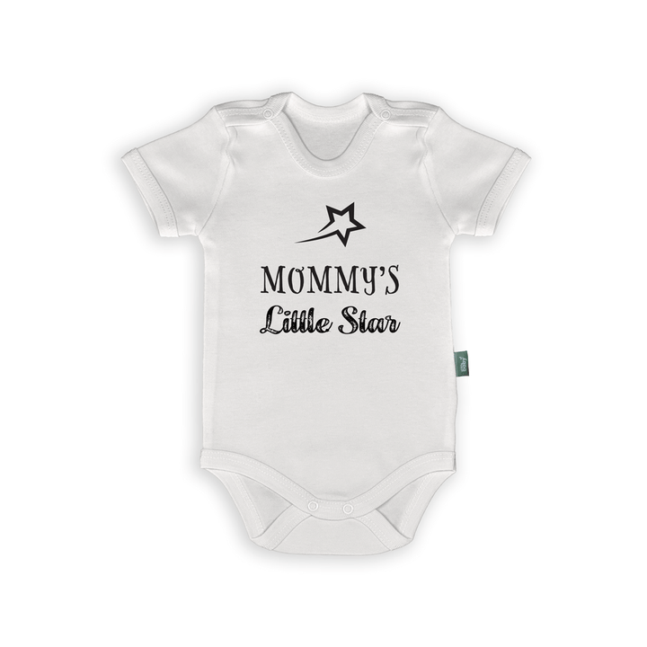 Rompertje met tekst "Mommy's Little Star" en sterontwerp, ideaal als cadeau voor jonge moeders.