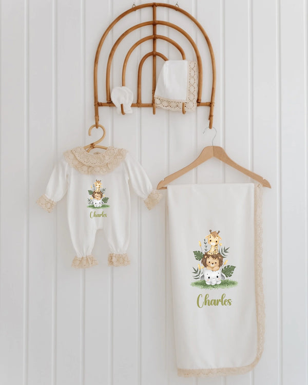 4-piece personalized baby clothing set with safari animals for newborns, featuring lion and giraffe illustrations.